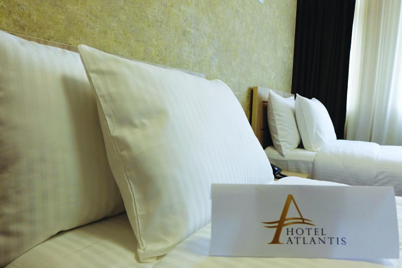 Hotel Atlantis Near Airport Тбилиси Экстерьер фото